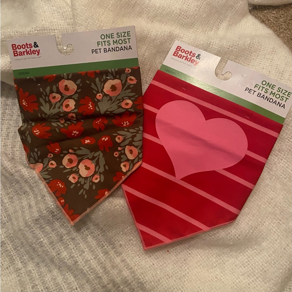 NWT Boots and Barkley Pet Bandanas